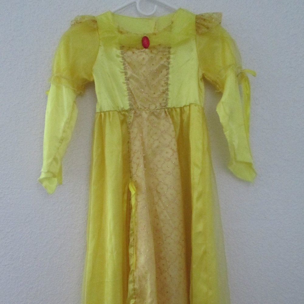 Belle Costume Size 8-10 M